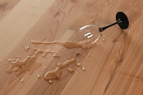 Jasanová masivní podlaha